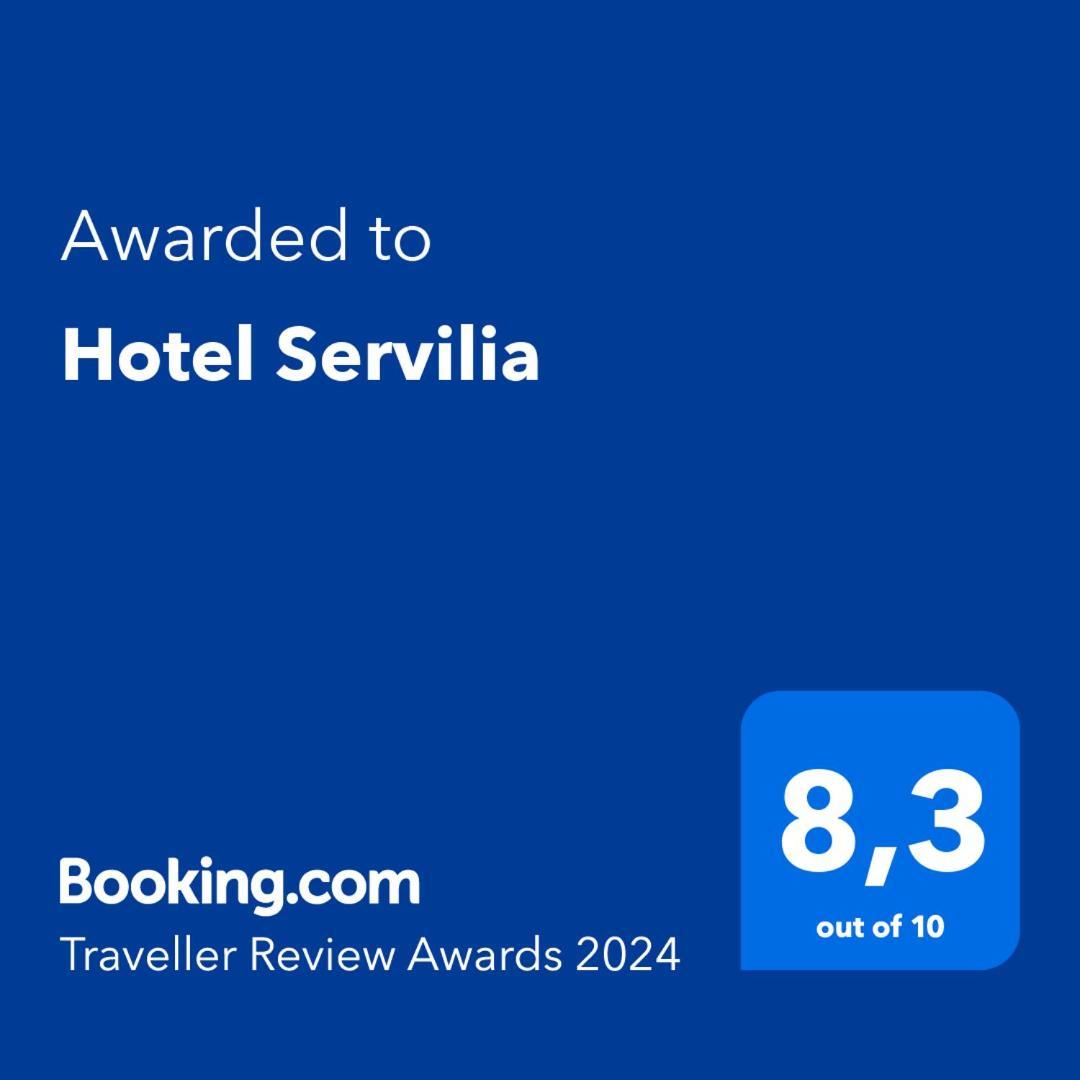 Hostal Servilia การ์โมนา ภายนอก รูปภาพ